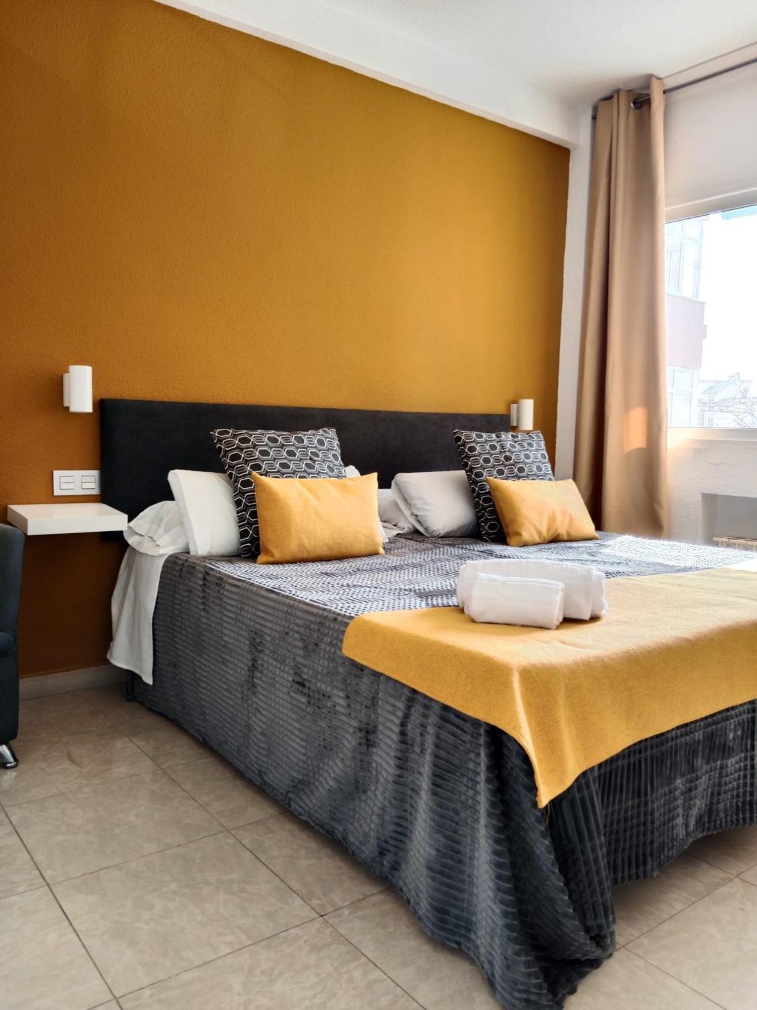 טורמולינוס Apartamentos El Velero חדר תמונה
