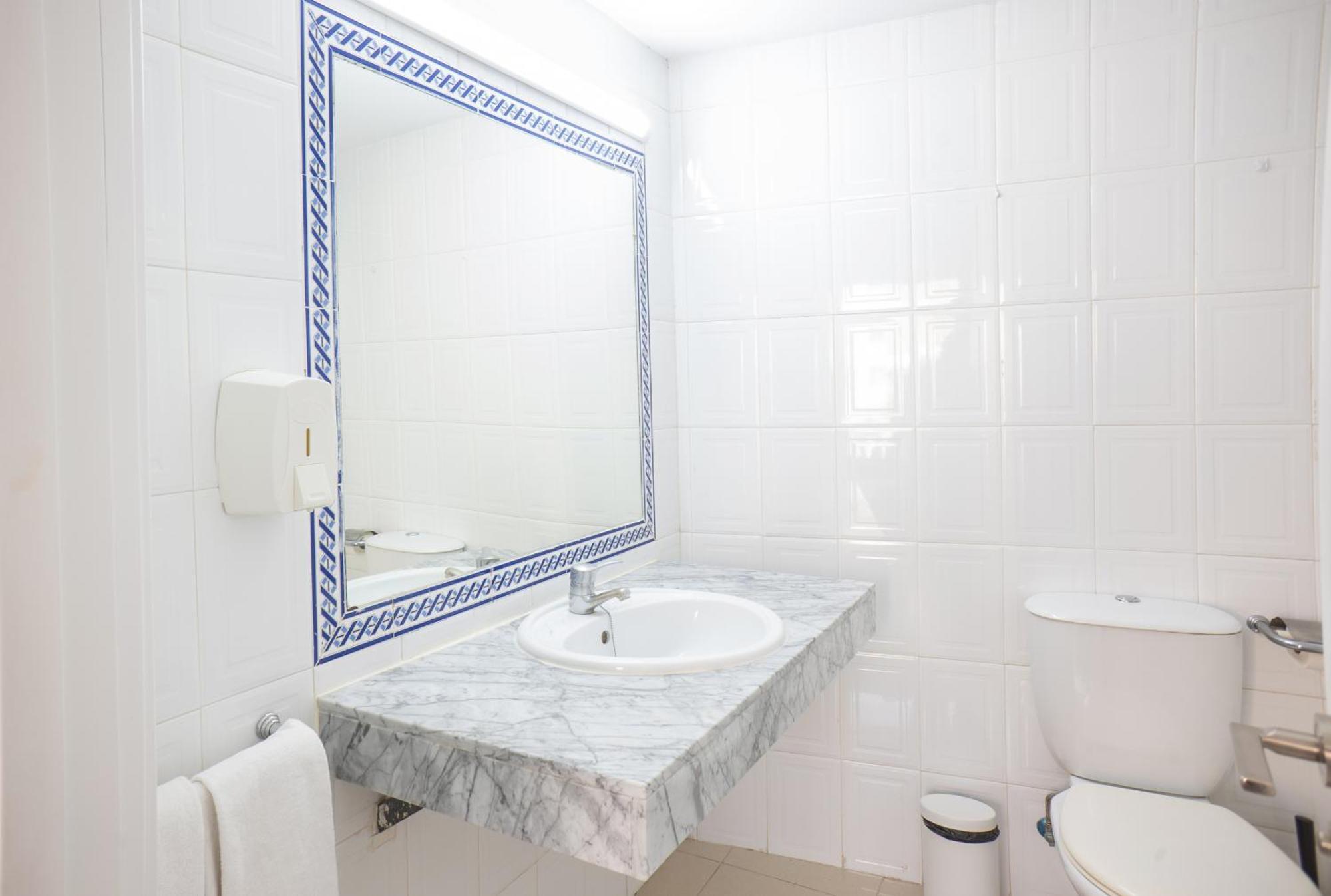 טורמולינוס Apartamentos El Velero מראה חיצוני תמונה