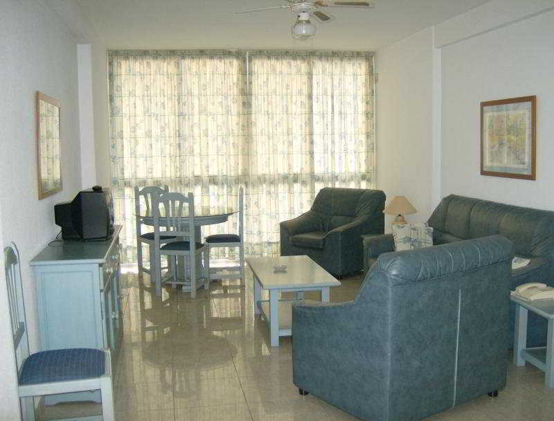 טורמולינוס Apartamentos El Velero מראה חיצוני תמונה