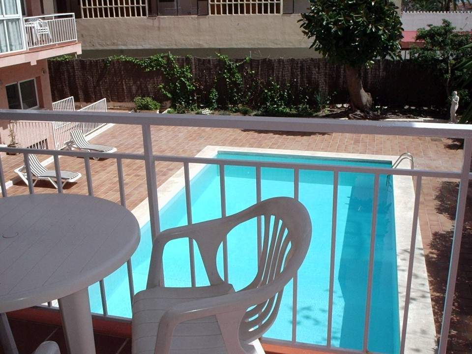 טורמולינוס Apartamentos El Velero מראה חיצוני תמונה
